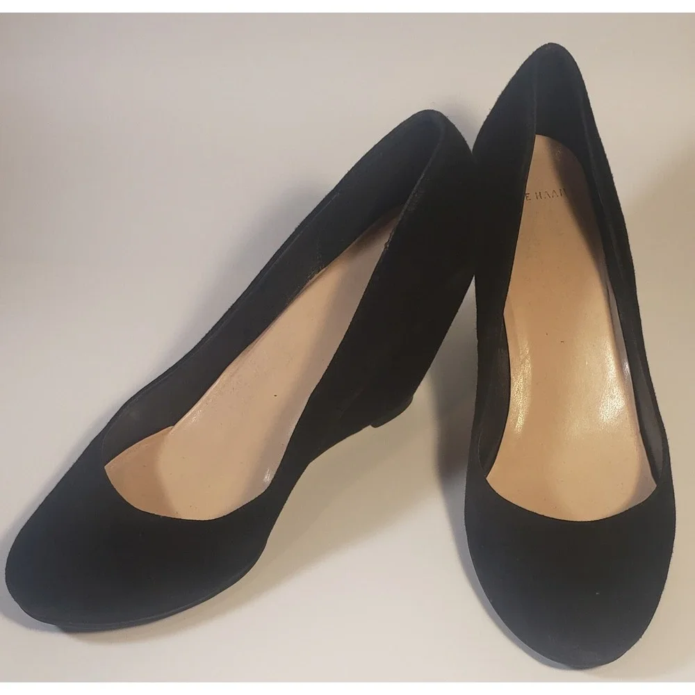 Cole Haan Women's Size 6B Black Wedge Heels Suede Slip-On Shoes Pumps